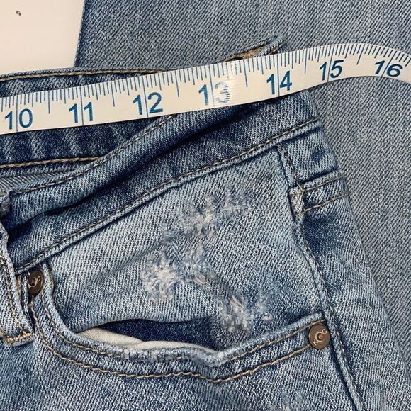 KanCan‎ Womens Distressed Jeans Denim 5 Pocket Stretch Light Wash Blue Size 7/27 - Picture 11 of 13